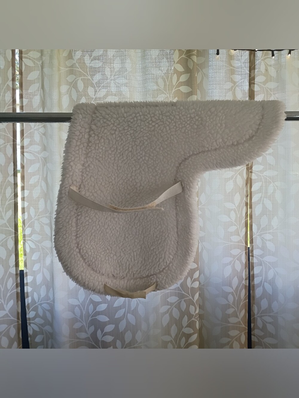 20" Fleece Contour Saddle Pad – Like New / Show-Ready